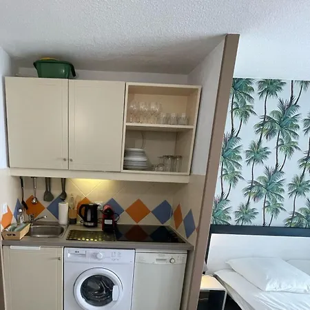 Sea View La Palme D'azur Steps Away From The And Perfect For Holidays & Business Trips 戛纳